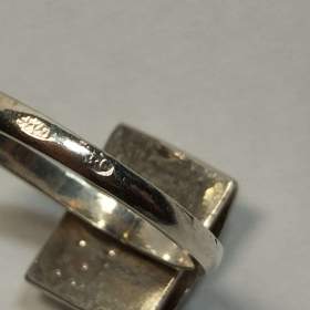 Foto inzerátu Sada stříbrných šperků s Jantarem