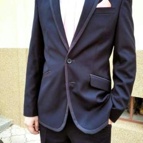 Fotka k inzerátu Budou taneční i svatby -  elegantní tmavomodrý oblek -  v.50 / 19232878