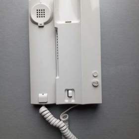 Foto inzerátu Domácí telefon