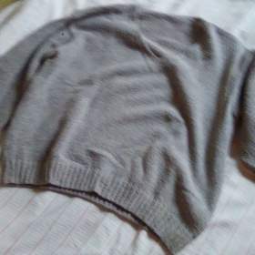 Foto inzerátu Dámské svetry