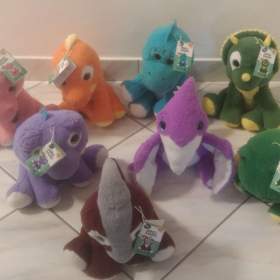 Foto inzerátu Noví plyšoví dinosauři.