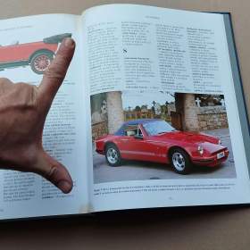 Foto inzerátu Encyklopedie klas.automobilu, 544 stránek!!