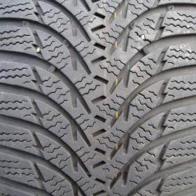 PRODÁM ZIMNÍ PNEU 225/60 R17 KUMHO WP51 99H 2x  / 19278732