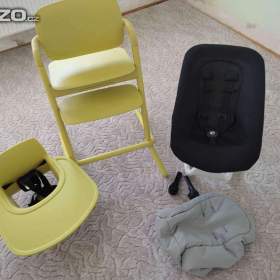 Foto inzerátu Kočárek trojkombinace,  kočárek sportovní, postýlka, jídelní stolek, houpátko, doplňky 