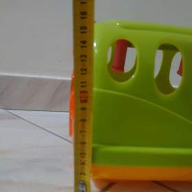 Foto inzerátu Přepravka, plyšák a příslušenství.