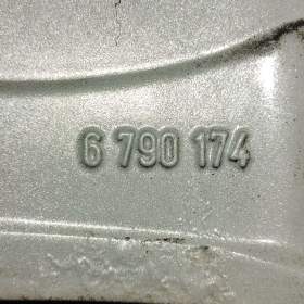 Foto inzerátu Originální sada kol BMW 5 F10 F11 6 F12 F13 17 - Zimní pneu 245/ 45/ R18