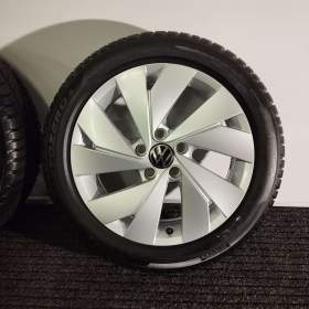 Foto inzerátu Originální sada kol VW BELMONT GOLF 17 - Zimní pneu