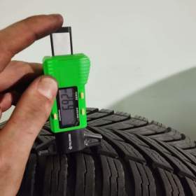 Foto inzerátu Originální sada kol MAZDA 3, 2, MX-3, MX-5, 323S-323F 15 - Zimní pneu