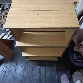 Foto inzerátu Prodám levně masivní šuplíky 