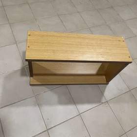 Foto inzerátu Prodám levně masivní šuplíky 