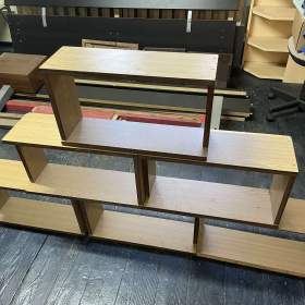 Foto inzerátu Prodám levně masivní šuplíky 