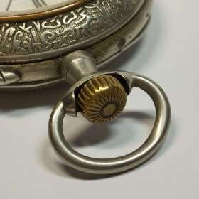 Foto inzerátu Kapesní hodinky s malovaným ciferníkem - nejdoucí