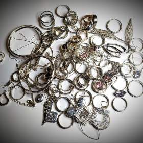 Foto inzerátu STŘÍBRNÉ ŠPERKY - NOVÉ ZBOŽÍ !!!