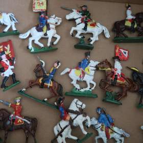 Foto inzerátu Cínové figurky - rytíři .7.letá válka a další vojáčci