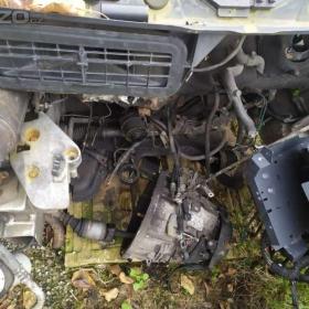 Foto inzerátu Renault Trafic Opel Vivaro Nissan Primastar startér 