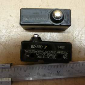 Foto inzerátu Nové nepoužité microspínače OMRON a BZ 2RD-J