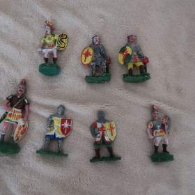 Foto inzerátu Cínové figurky - rytíři .7.letá válka a další vojáčci