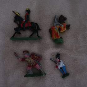 Foto inzerátu Cínové figurky - rytíři .7.letá válka a další vojáčci