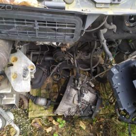 Foto inzerátu Renault trafic 1.9 dci 74kw Opel Vivaro startér , řízení