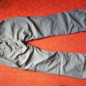 Foto inzerátu Dětská zimní bunda vel. 152    + lyžařské kalhoty vel. S + dívčí kozačky vel.30