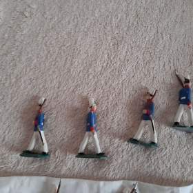 Foto inzerátu cínoví vojáčci ze sbírky -prodej
