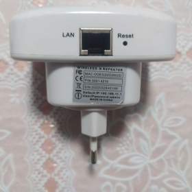 WiFi repeater / 19313845
