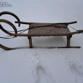 Fotka k inzerátu Prodám dětské sáně ze 60- tých let. / 19296827