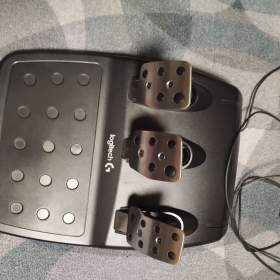 Foto inzerátu Logitech g29 herní volant