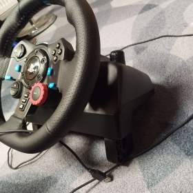 Foto inzerátu Logitech g29 herní volant