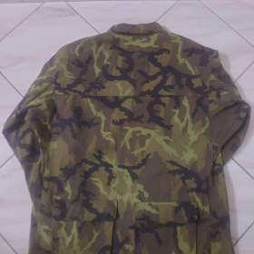 Foto inzerátu Maskáčová bunda.