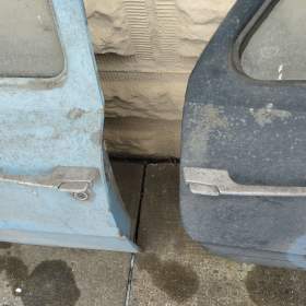 Foto inzerátu 3ks dveře na Škoda kliky ven, skla VŠE ZA 180,-