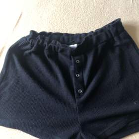 Fotka k inzerátu Kraťasy, vel. M 38 / 19430680