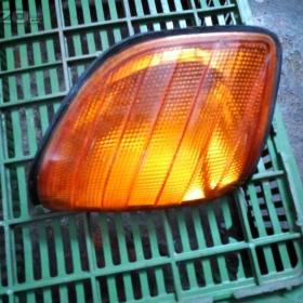 Fotka k inzerátu Směrové světlo blinkr / 19657270