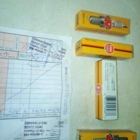 Foto inzerátu Zapalovací svíčka NGK CR9E výrobce Japan