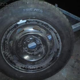 Foto inzerátu Kompletní zimní kolo na PEUGEOT