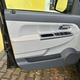 Foto inzerátu Jeep Cherokee 2.8 CRD 130 kW 4x4 