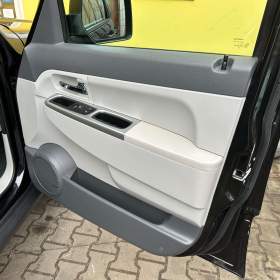 Foto inzerátu Jeep Cherokee 2.8 CRD 130 kW 4x4 