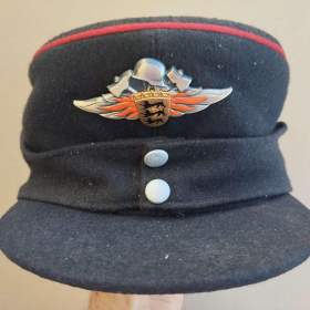 Stará německá hasičská čepice, v krásném původním stavu. / 19334078