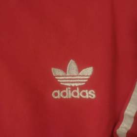 Foto inzerátu Dívčí mikina Adidas. 