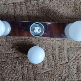 Foto inzerátu Zrcadlové světlo