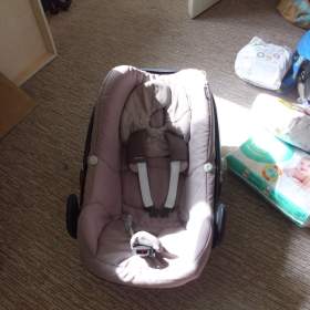 Foto inzerátu autosedačka MAxi-Cosi-vajíčko