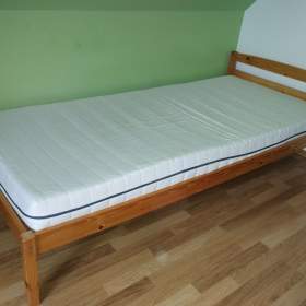 Postel s roštem a matrací + regál / 19347354