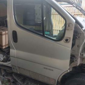 Renault trafic 2 1.9 dci Opel Vivaro řízení  / 19348393