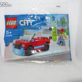 Lego City 30568 -  Skejťák a auto  / 19349265