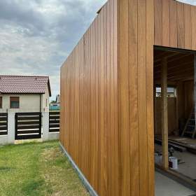 Foto inzerátu Dřevěná fasádní deska Iroko KL. Fas KD 15x145mm Fázový profil (C)