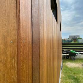 Foto inzerátu Dřevěná fasádní deska Iroko KL. Fas KD 15x145mm Fázový profil (C)