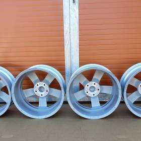 Foto inzerátu NOVÉ, NEPOUŽITÉ ALU 7J x 17 ET 45 NÁÁÁDHERNÉ.... 