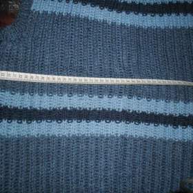 Foto inzerátu Prodám: ručně pletou pánskou vestu, jako nová za 500 Kč