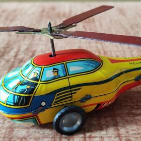 Fotka k inzerátu Starý plechový vrtulník / 19371827