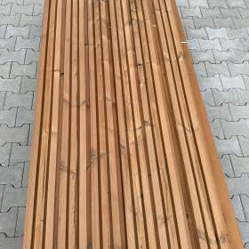 Foto inzerátu Dřevěná fasádní deska Thermo borovice A / B 32x142mm Lamela Trio profil